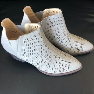 NWOB-Perforated Ankle Bootie